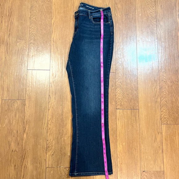 Style & Co Classic Curvy Boot Leg Dark Wash Jeans Sz 16 - Picture 7 of 8
